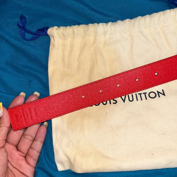 Louis Vuittton LV Initiales Reversible Belt - Picture 6 of 8